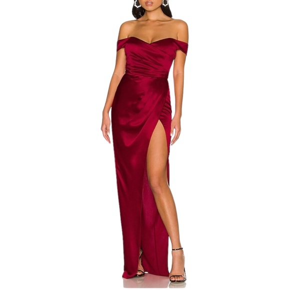 Sau Lee Dresses & Skirts - Sau Lee x Revolve Gwenyth Gown in Crimson Red Size‎ 0
